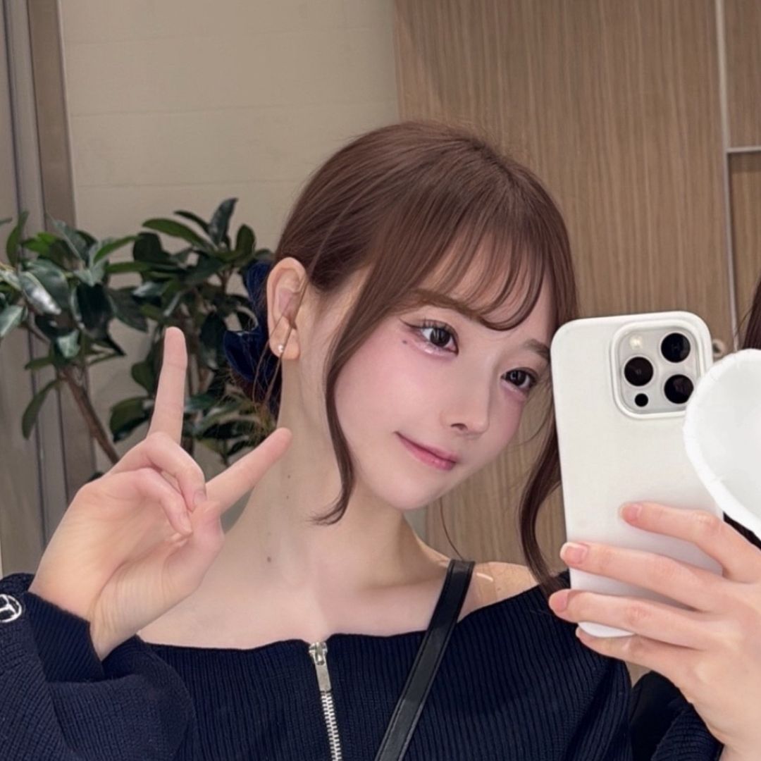 1/4🎂𝐑𝐢𝐞🦄