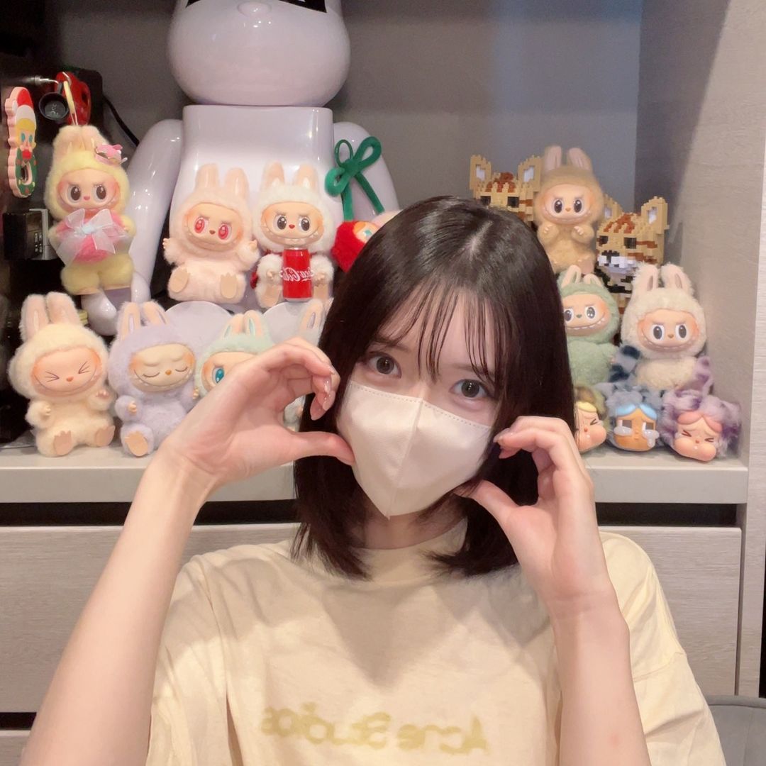 ねこ人間☝🏻^ ܸ._. ܸ^☝🏻