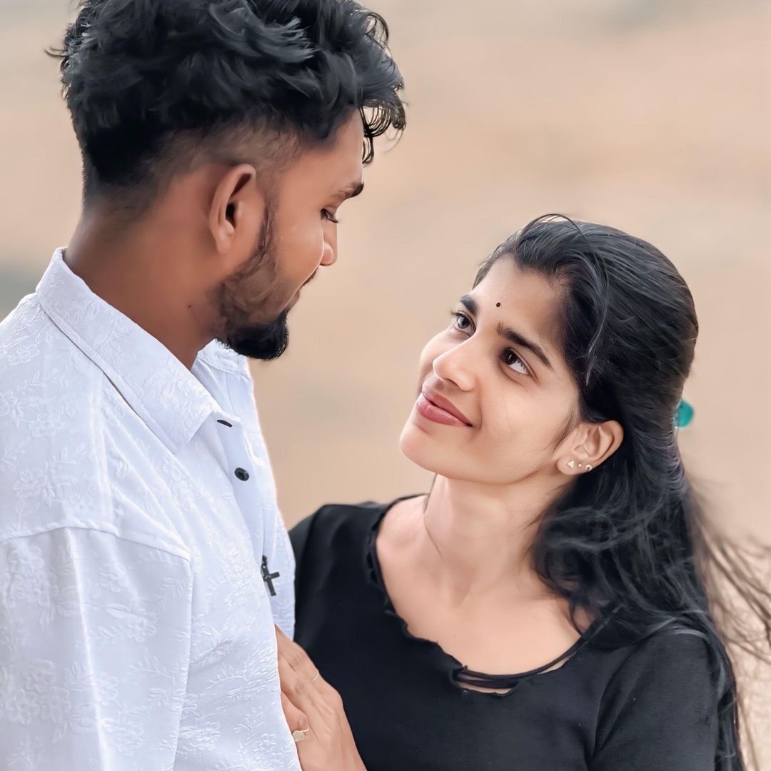 𝑯𝒆𝒚 𝒊𝒕'𝒔 𝑫♥️𝑲