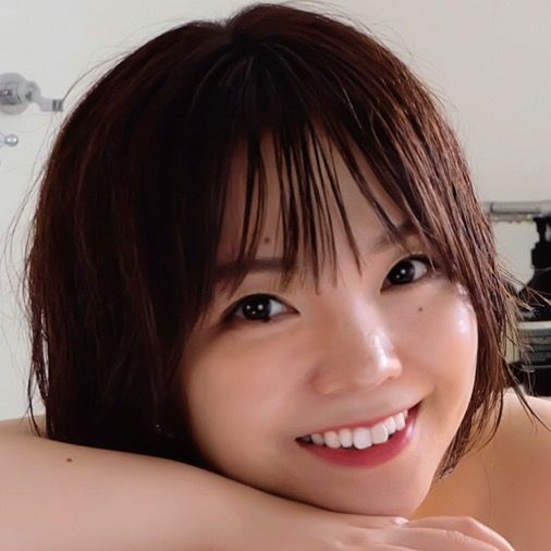 ぎりとも(麻桐友恵)asagiri